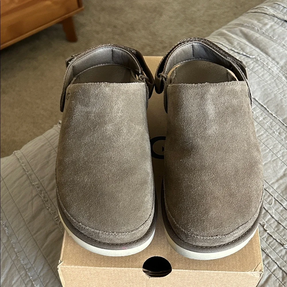 UGG Women’s Goldenstar Clog Tan / Hickory Suede Slip-On Loafers - Picture 2 of 5